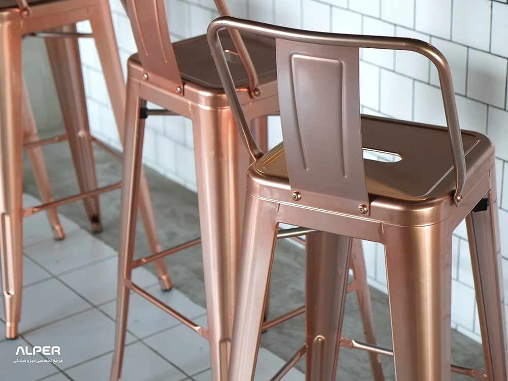 بهترین صندلی فلزی کافه و کافی شاپ، دوام بالا با طراحی مدرن (4) بهترین صندلی فلزی کافه و کافی شاپ، دوام بالا با طراحی مدرن (4)
