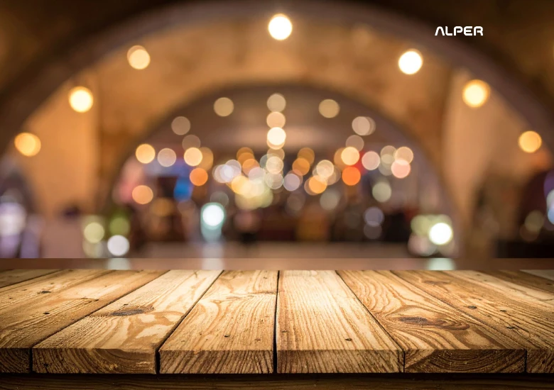 میز چوبی برای کافه و کافی شاپ: زیبایی و دوام در یک محصول میز چوبی برای کافه و کافی شاپ: زیبایی و دوام در یک محصول